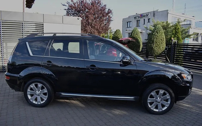 Mitsubishi Outlander cena 32999 przebieg: 200000, rok produkcji 2012 z Rogoźno małe 781